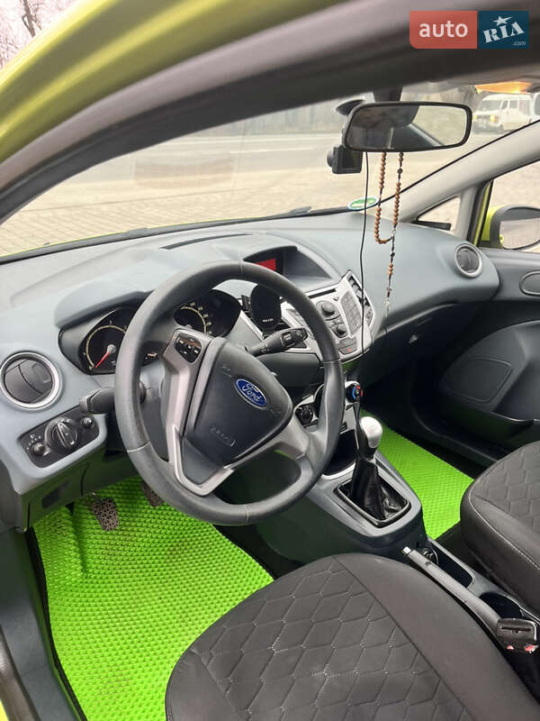 Седан Ford Fiesta 2010 в Тысменице фото 7 Седан Ford Fiesta 2010 в Тысменице