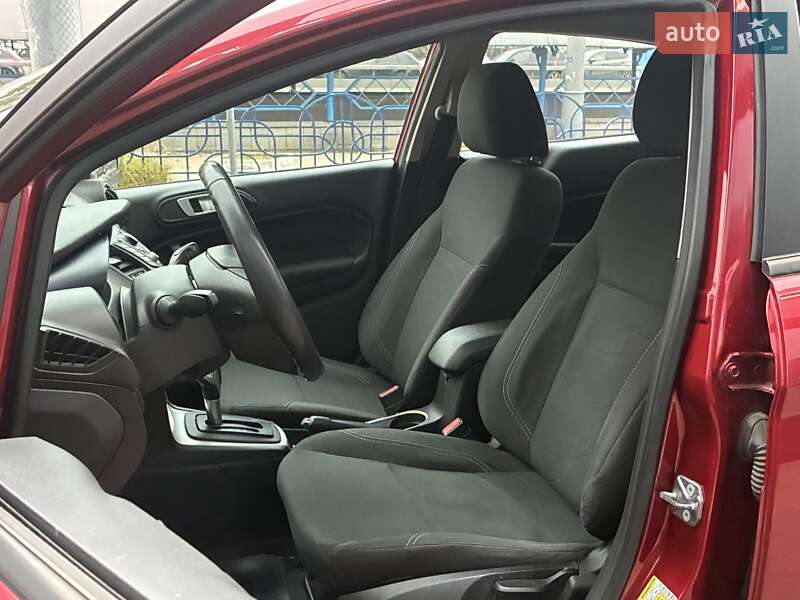 Седан Ford Fiesta 2014 в Києві