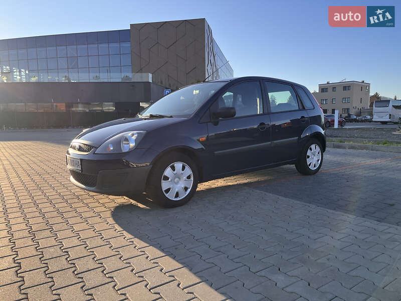 Хэтчбек Ford Fiesta 2008 в Мукачево