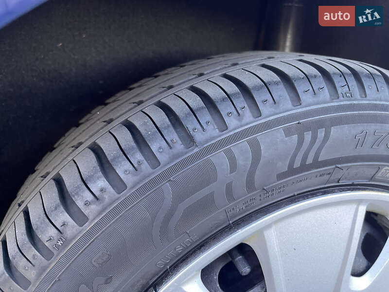 Хэтчбек Ford Fiesta 2008 в Мукачево