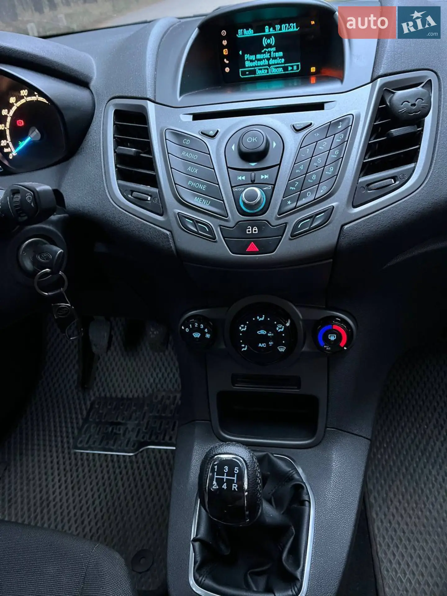 2013 Ford Fiesta - мініатюра 29