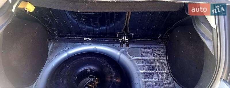 Хэтчбек Ford Fiesta 2005 в Харькове фото 6 Хэтчбек Ford Fiesta 2005 в Харькове