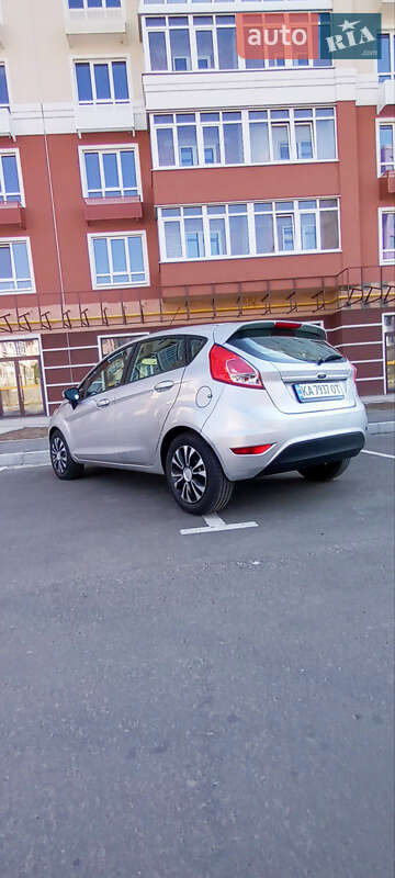Хэтчбек Ford Fiesta 2016 в Умани