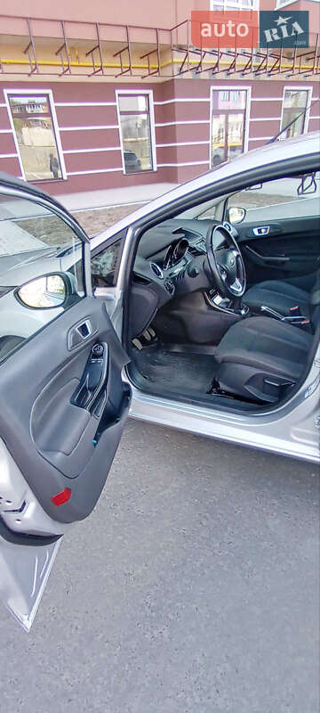 Хэтчбек Ford Fiesta 2016 в Умани