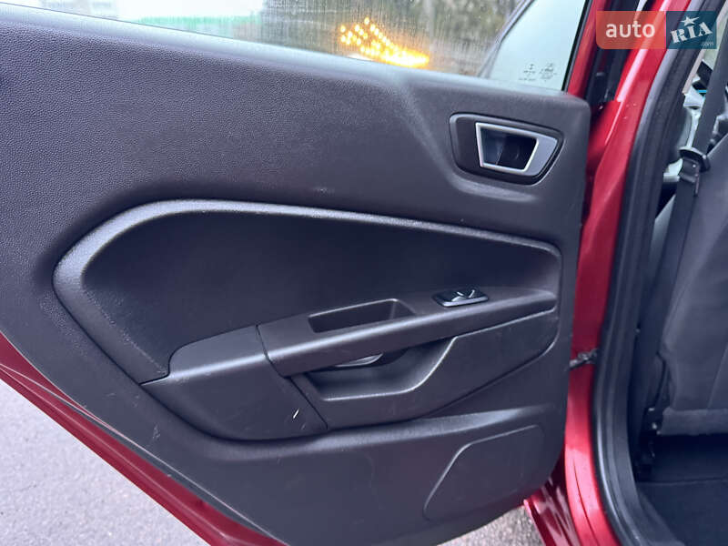 Седан Ford Fiesta 2014 в Ровно фото 50 Седан Ford Fiesta 2014 в Ровно