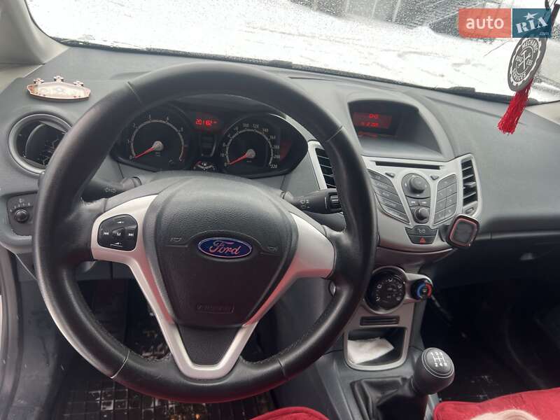 Хэтчбек Ford Fiesta 2011 в Броварах фото 8 Хэтчбек Ford Fiesta 2011 в Броварах