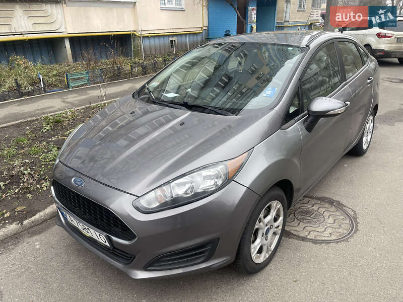 Седан Ford Fiesta 2013 в Киеве