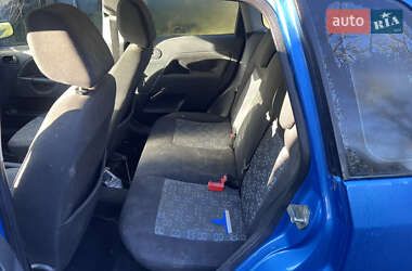 Хэтчбек Ford Fiesta 2005 в Черновцах