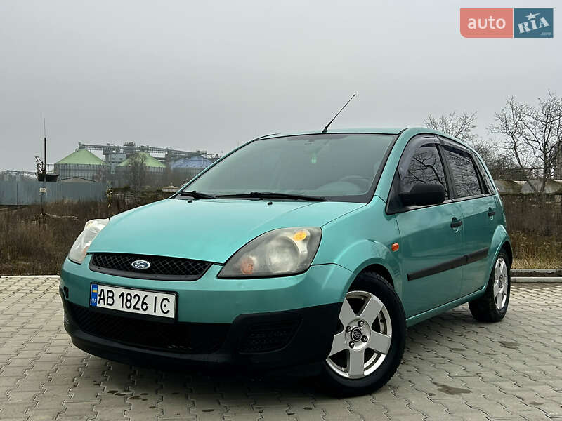 Хэтчбек Ford Fiesta 2007 в Вапнярке