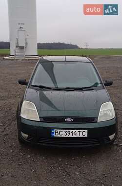 Хэтчбек Ford Fiesta 2004 в Иваничах