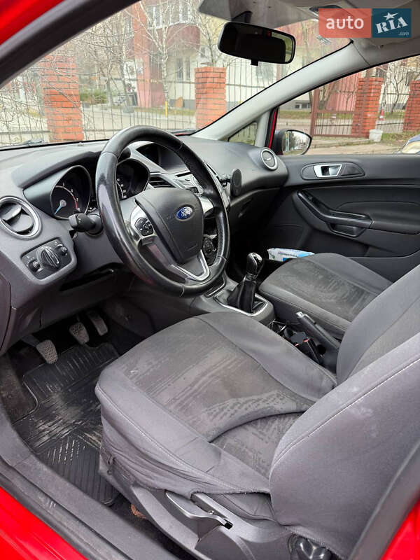 Хэтчбек Ford Fiesta 2013 в Днепре