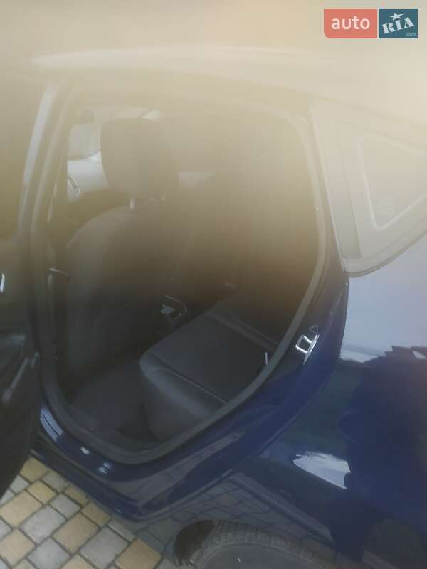 Хэтчбек Ford Fiesta 2015 в Одессе фото 8 Хэтчбек Ford Fiesta 2015 в Одессе
