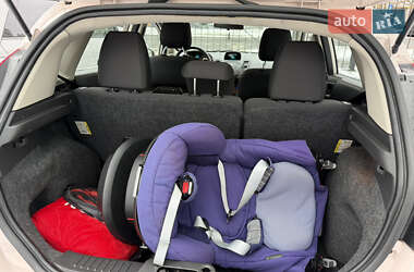 Хетчбек Ford Fiesta 2015 в Черкасах