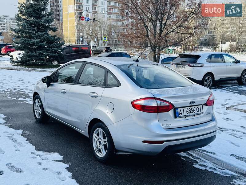 Седан Ford Fiesta 2018 в Києві