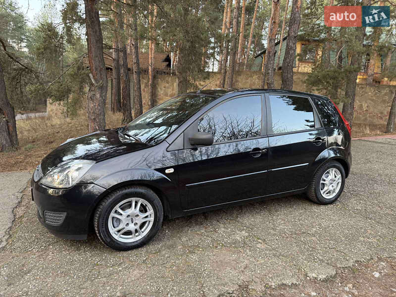 Хетчбек Ford Fiesta 2007 в Києві