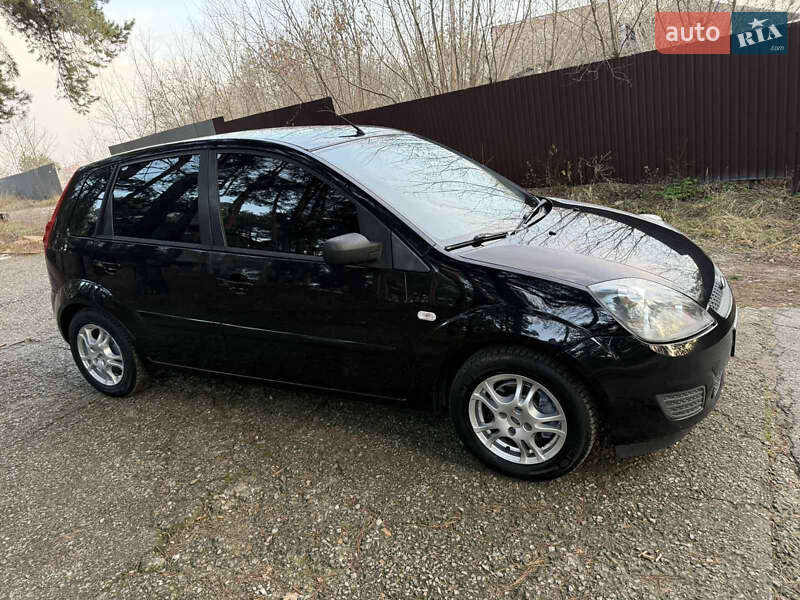 Хетчбек Ford Fiesta 2007 в Києві