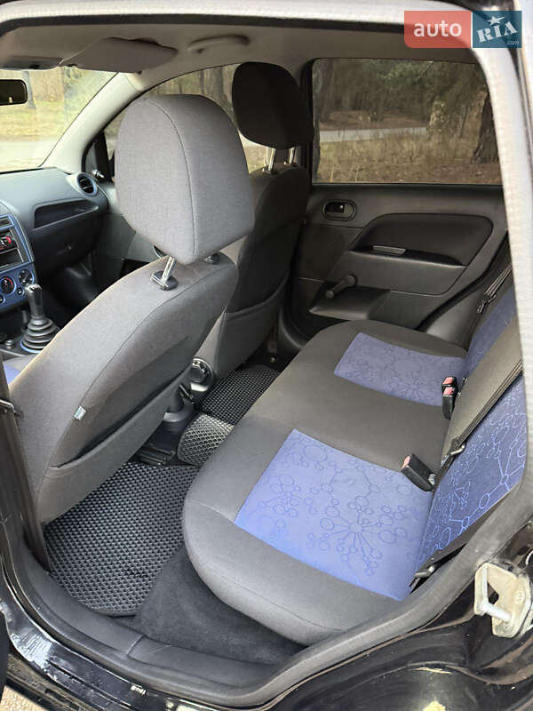 Хетчбек Ford Fiesta 2007 в Києві