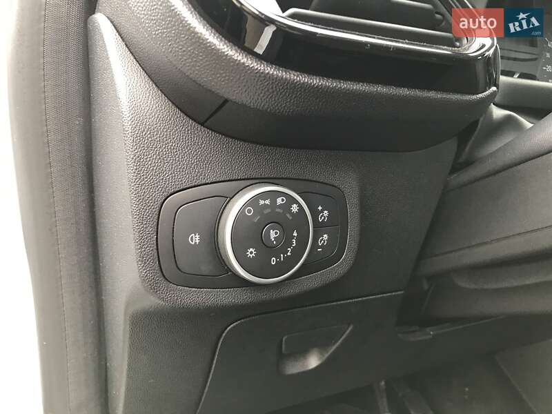 Хэтчбек Ford Fiesta 2018 в Киеве фото 17 Хэтчбек Ford Fiesta 2018 в Киеве