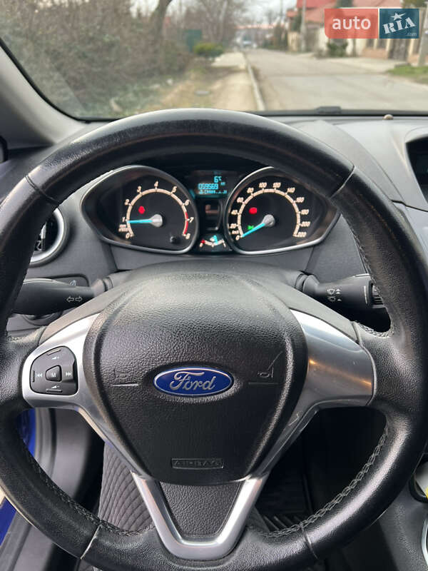 Хэтчбек Ford Fiesta 2014 в Одессе