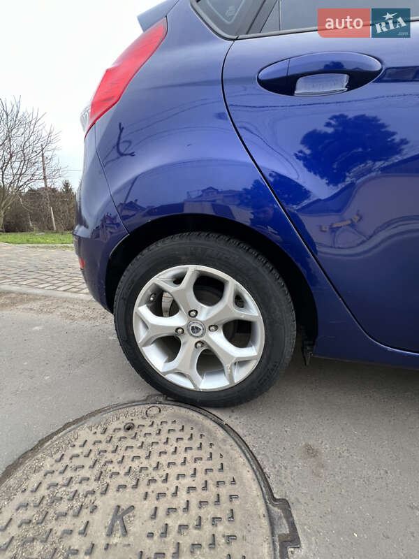 Хэтчбек Ford Fiesta 2014 в Одессе