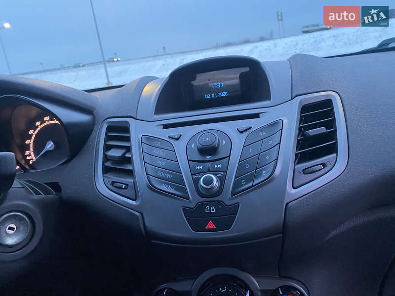 Хетчбек Ford Fiesta 2013 в Львові