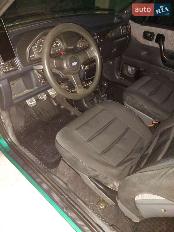 Хэтчбек Ford Fiesta 1993 в Львове