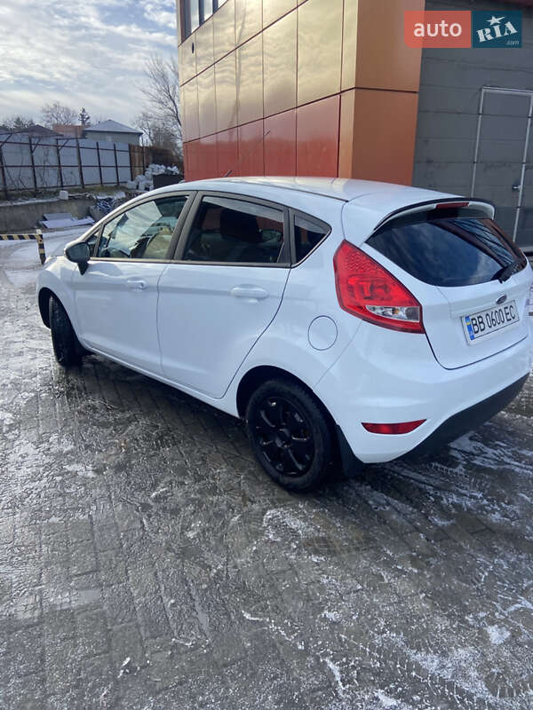 Хетчбек Ford Fiesta 2011 в Дніпрі
