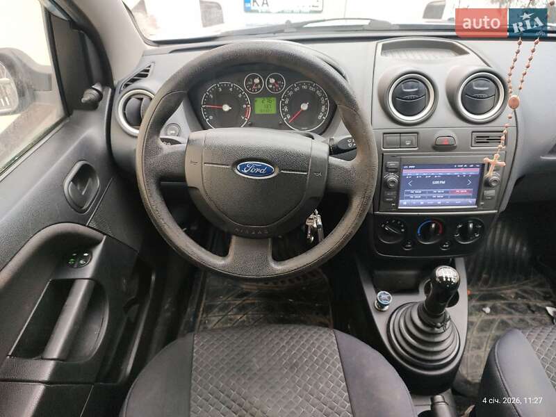 Хэтчбек Ford Fiesta 2006 в Тернополе фото 4 Хэтчбек Ford Fiesta 2006 в Тернополе