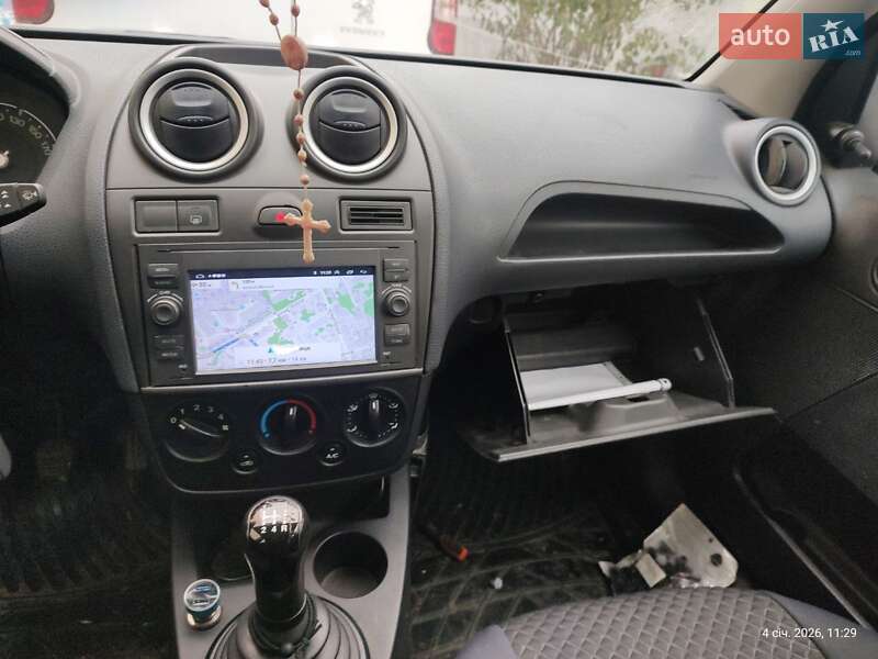 Хэтчбек Ford Fiesta 2006 в Тернополе фото 5 Хэтчбек Ford Fiesta 2006 в Тернополе