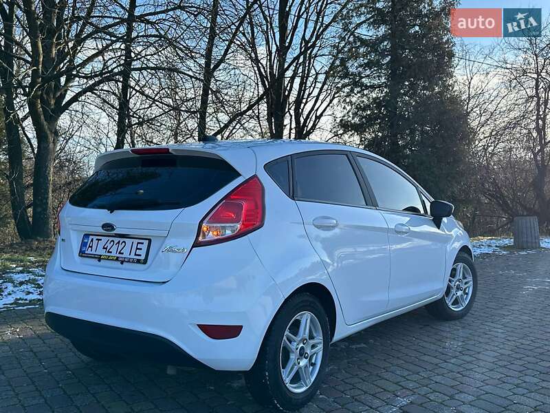 Хетчбек Ford Fiesta 2018 в Івано-Франківську