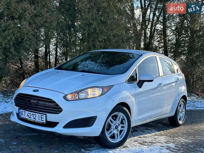Хетчбек Ford Fiesta 2018 в Івано-Франківську