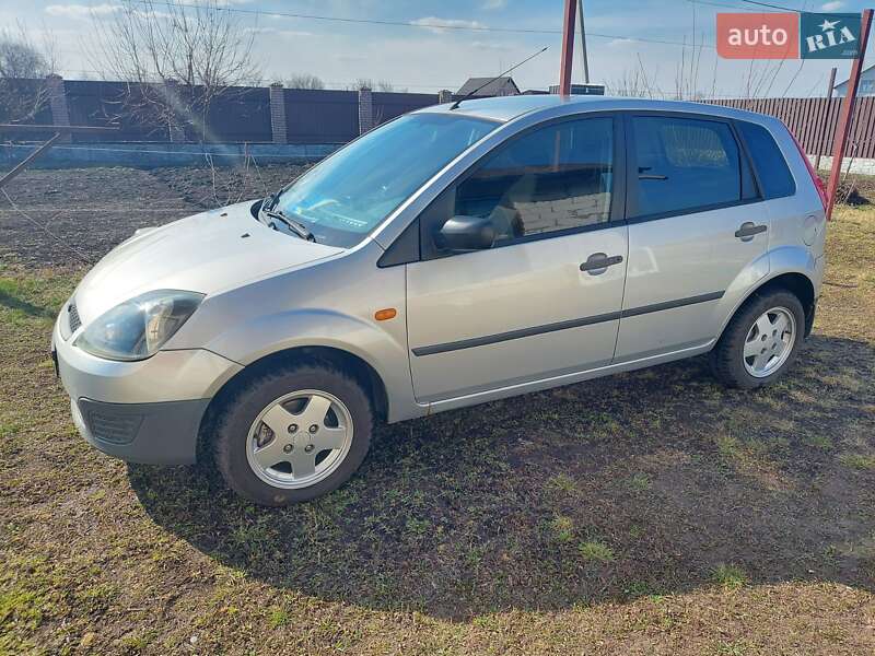 Хетчбек Ford Fiesta 2007 в Києві