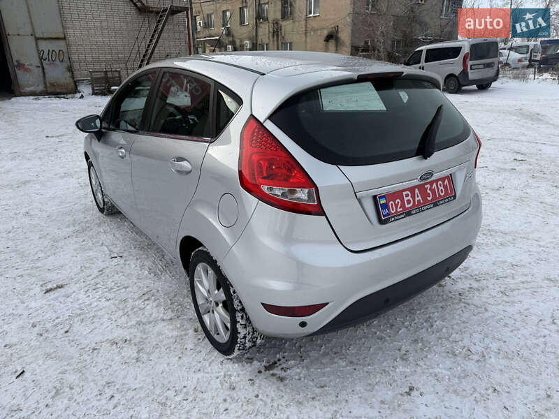 Хэтчбек Ford Fiesta 2010 в Виннице