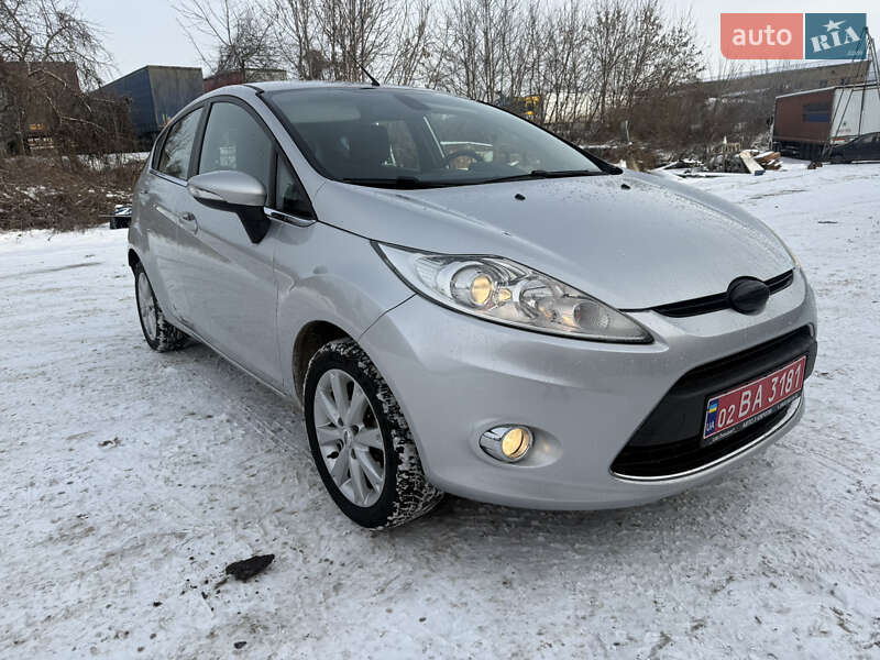 Хэтчбек Ford Fiesta 2010 в Виннице