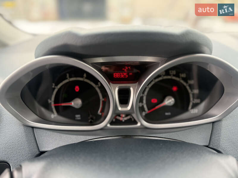 Хэтчбек Ford Fiesta 2010 в Виннице