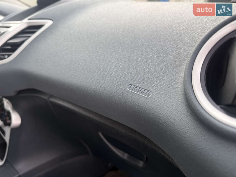 Хэтчбек Ford Fiesta 2010 в Виннице