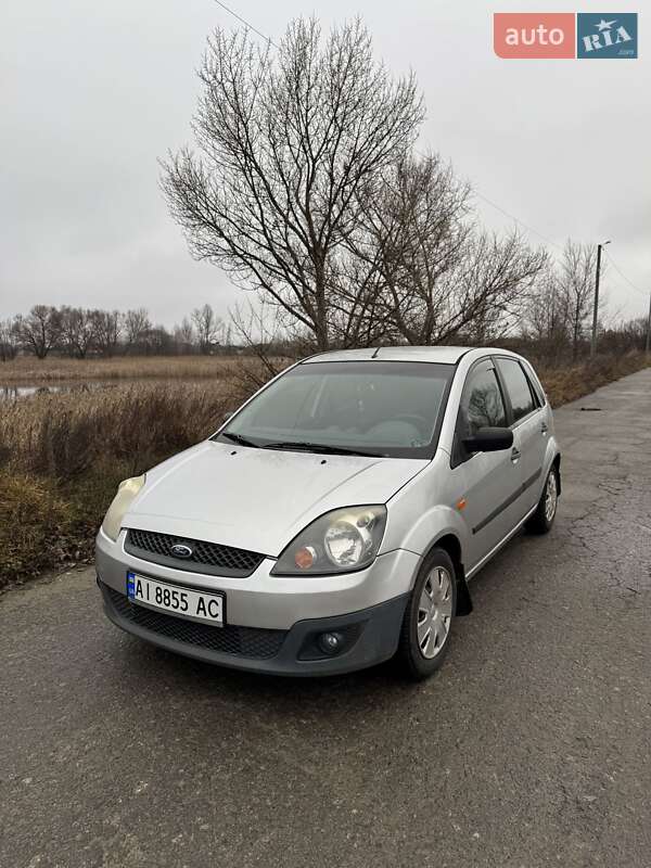 Хэтчбек Ford Fiesta 2008 в Бородянке