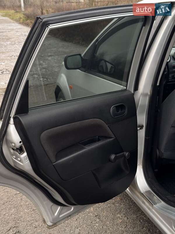 Хэтчбек Ford Fiesta 2008 в Бородянке