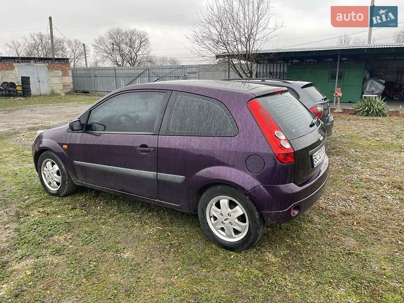 Хэтчбек Ford Fiesta 2006 в Тернополе