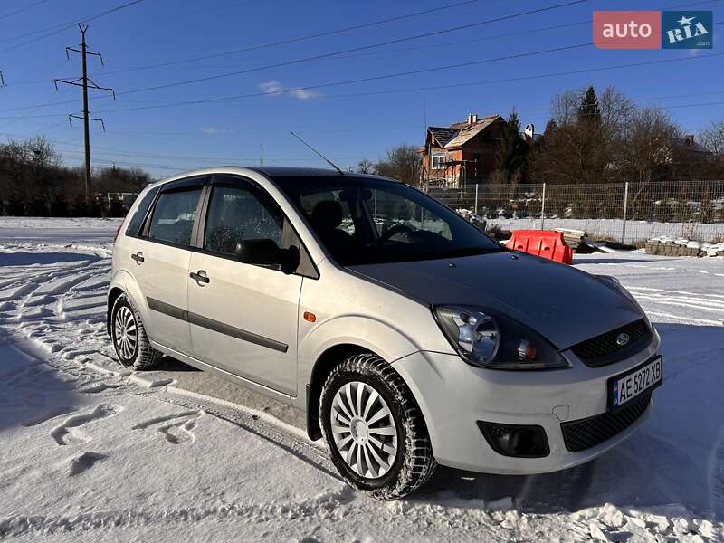 Хетчбек Ford Fiesta 2007 в Львові
