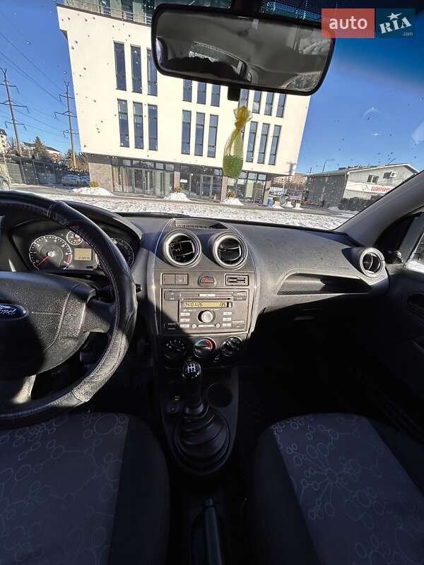 Хетчбек Ford Fiesta 2007 в Львові