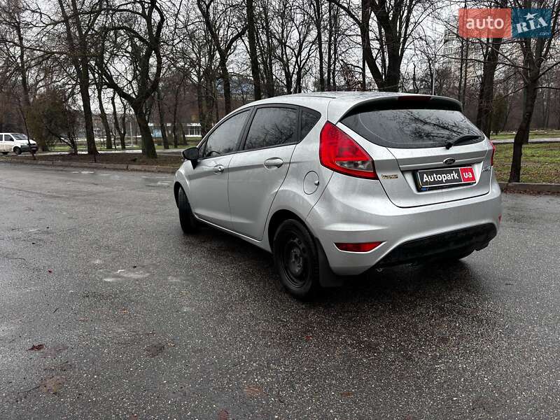 Хэтчбек Ford Fiesta 2012 в Запорожье