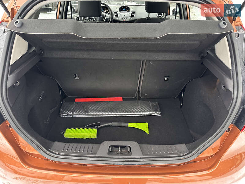 Хэтчбек Ford Fiesta 2013 в Львове