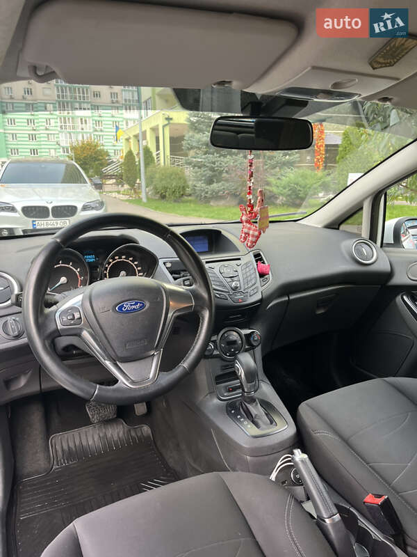 Хетчбек Ford Fiesta 2016 в Києві фото 8 Хетчбек Ford Fiesta 2016 в Києві