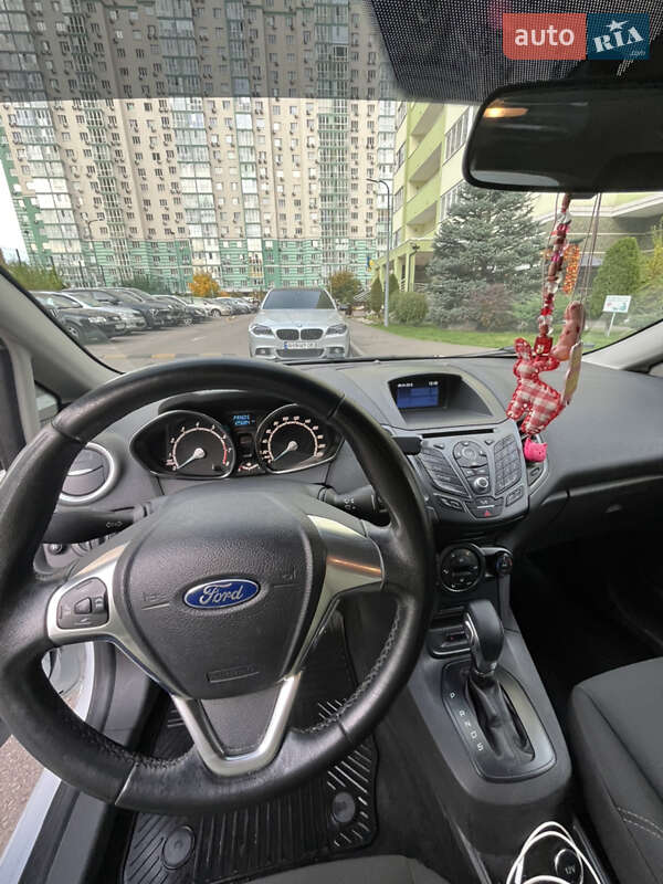 Хетчбек Ford Fiesta 2016 в Києві фото 10 Хетчбек Ford Fiesta 2016 в Києві