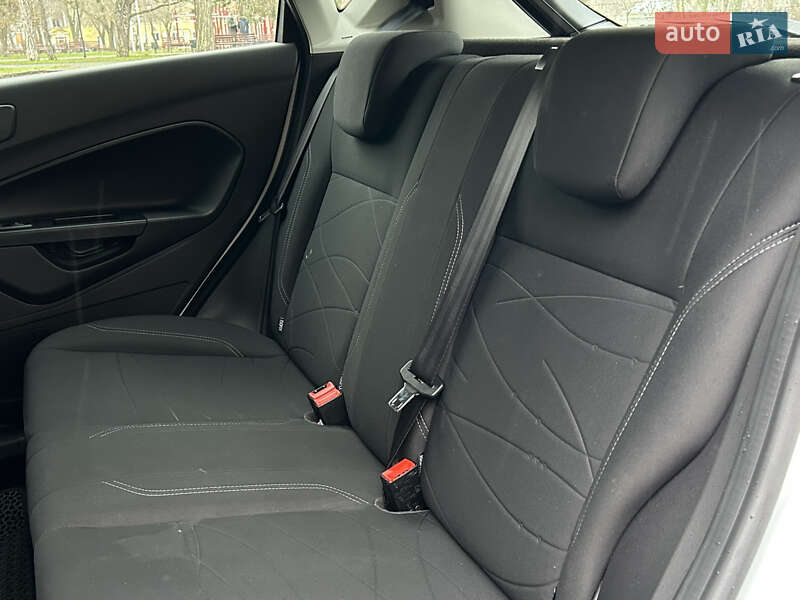 Хэтчбек Ford Fiesta 2014 в Николаеве