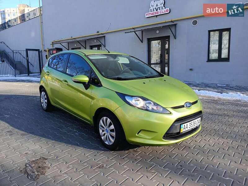 Хэтчбек Ford Fiesta 2011 в Фастове