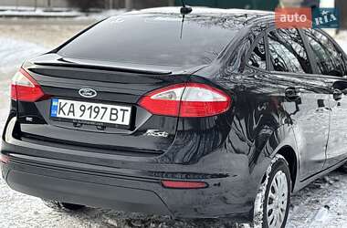 Седан Ford Fiesta 2014 в Киеве