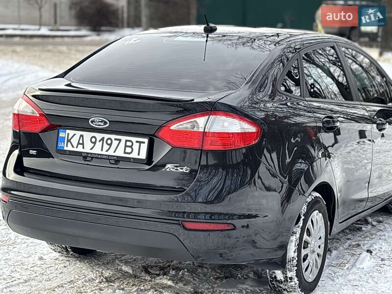 Седан Ford Fiesta 2014 в Києві