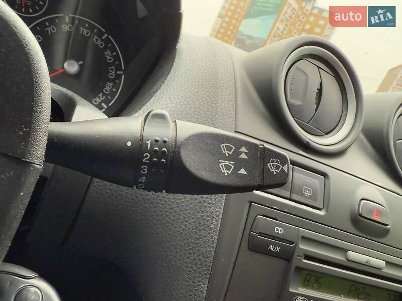 Хэтчбек Ford Fiesta 2007 в Киеве